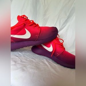 Purple & Pink Ombré Nike Roshe’s